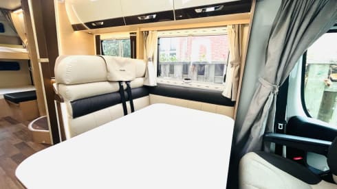 Forster – Beautiful, modern, spacious family camper