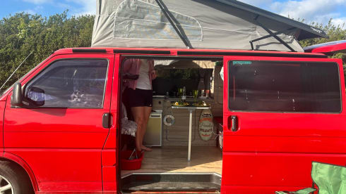 Tallulah  – 4 berth Volkswagen campervan from 2001
