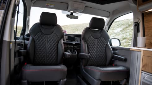 Ninja 2 – High spec Volkswagen T6.1 campervan