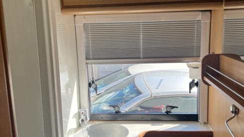 6 berth ford rimor koala