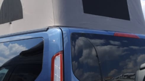 Adventure cooking and fun – 5p Ford campervan uit 2020