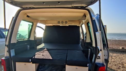 Bonnie – Citroen Berlingo Multispace Mini Campervan