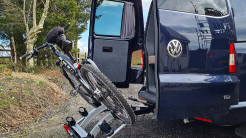 Long wheelbase VW - AM collection and PM return!