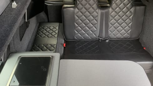 Dora – 4 berth VW Transporter Campervan 