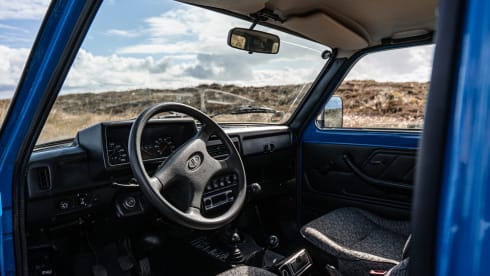 Pjotr – Lada Niva 4x4 met daktent