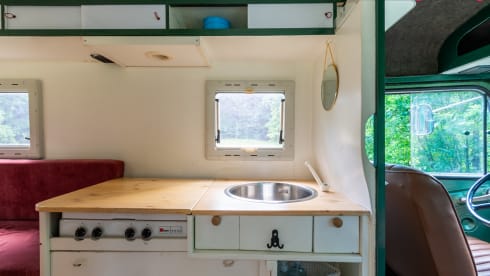 Woody – Classic Citroen HY 1976 bus camper