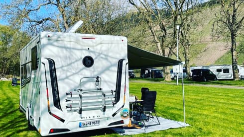 5. Amigo – Luxury Motorhome Benimar Mileo 268 Northautokap for rent!