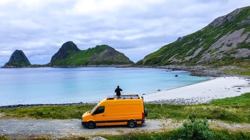 Vanessa – Handbuilt, stealth, great comfort and a huge energy supply!