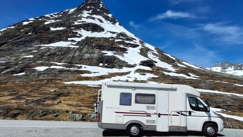 Comfortable 3 to 4 person Adria Sport 573 DF.