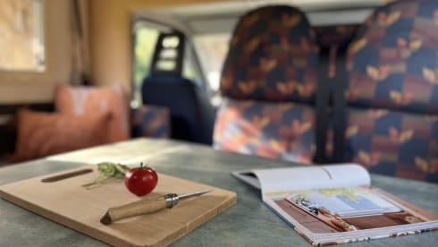 Vondel – Cozy 5-person family camper Fiat Ducato 2000