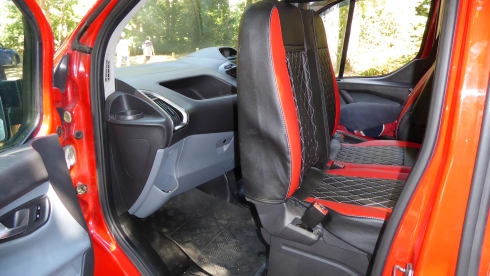 Tom – Ford Transit Custom High Top. Isle of Wight