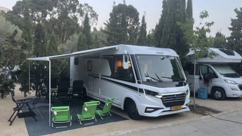 Knaus Live 1 700 meg 2022 (Aut, 180hp, LED lighting, air conditioning, carplay, TV)
