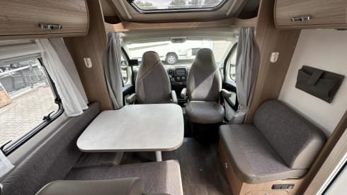 costacamper – 5p Fiat semi-integrated uit 2018