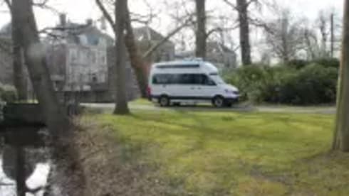 4p Volkswagen bus from 2020