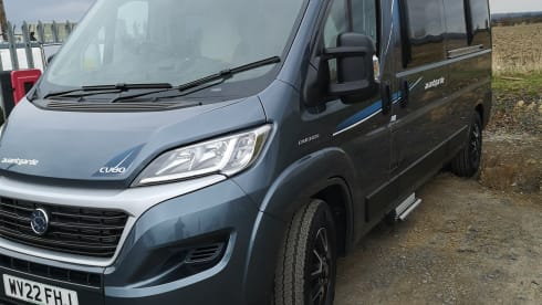 Grey Goose – Grey Goose - 4 berth automatic, 6m Fiat Ducato with pop-top.