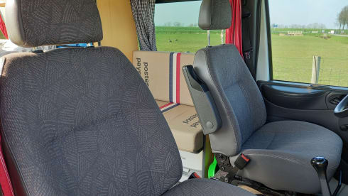 2p Ford camper van