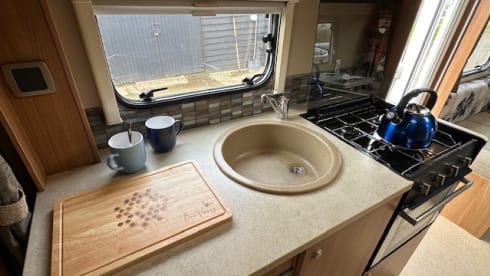 6 berth Swift Escape 696