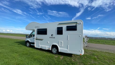 Queen K – Nieuwe Rimor camper voor 6
