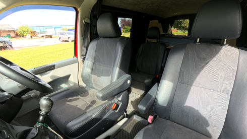 Poppy – 4 berth Volkswagen campervan from 2011