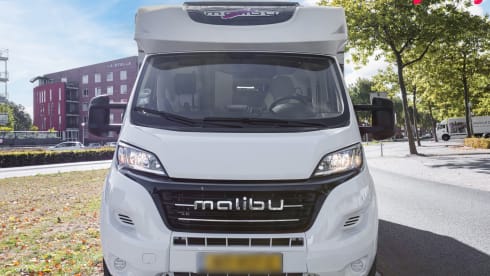 2p Malibu semi-integrated uit 2017