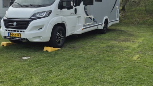 4p Chausson semi-integrated uit 2016