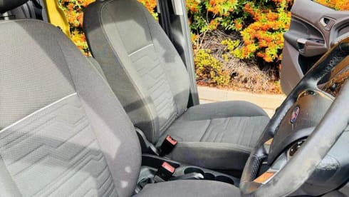 Goldie – Ford Grand Tourneo Connect 2 berth 