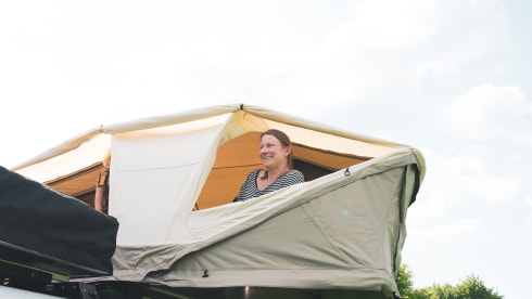 Waffle – Land Rover Dachaufbau mit 2 Schlafplätzen, Baujahr 2000