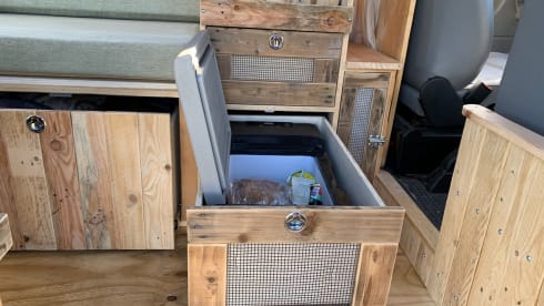 Muppet – 2p Volkswagen campervan uit 2000