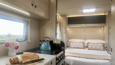 Expedition C71 – 4 berth, 4 belt (2025)