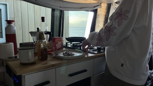 VanNoes – Spacious and hiply decorated Mercedes Sprinter