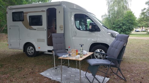 WoMi – Motorhome, semi-integrated Carado