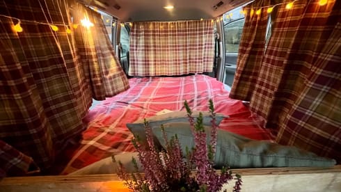 Mira – super cosy  - automatic campervan. price  includes insurance !
