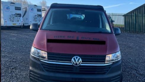YT72KEJ NOMAD –  4 Berth Nomad Camper Romford -Romford