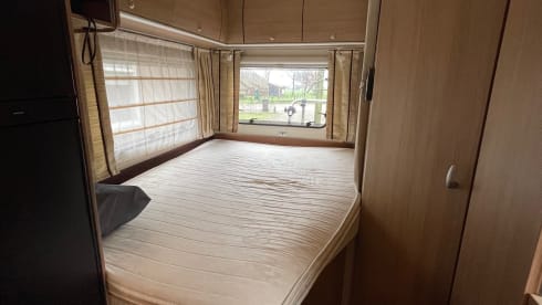 Luxury 4 pers. with fixed French bed and a pull-down bed