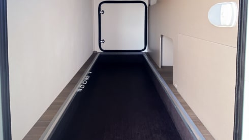 ITA CAMPER – New 5-seater semi-integral camper