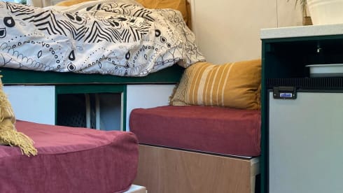 Helga – 2p Mercedes-Benz bus from 2005