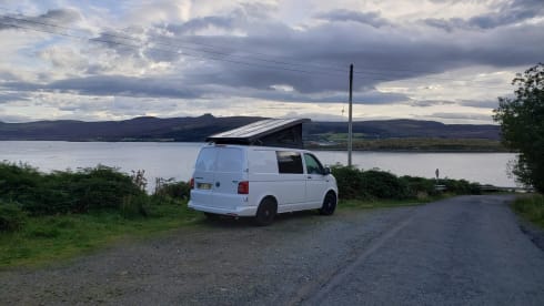 SCOTTISH EXPLORER T6 – VW POP TOP CAMPER 4 BERTH
