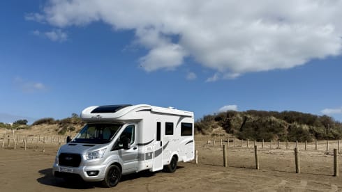 2023- 6 berth Roller Team 747