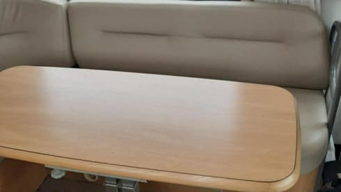 Hymer B654