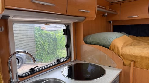 Hymie – Onze compacte, krachtige & off-grid Hymer Van 522!