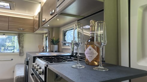 Swift 486 – Swift Edge 486 Black Edition, 6 Berth Motorhome With Bike Rack