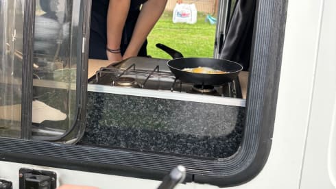 De Vrijbuiter – Ford Transit 100S - Camper