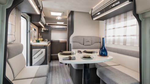 Brand new (2023) Performance automatic 170hp - WIFI - Ready to camp