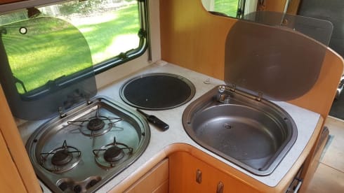 Cristall – The pinnacle of freedom: spacious alcove motorhome