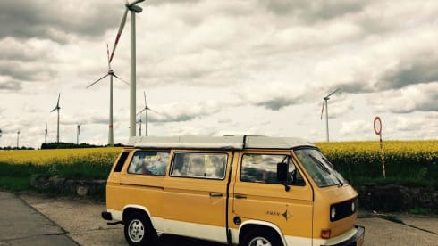 Mr. Yellow – Experience this unique VW T3 Westfalia Joker; refurbished and complete!