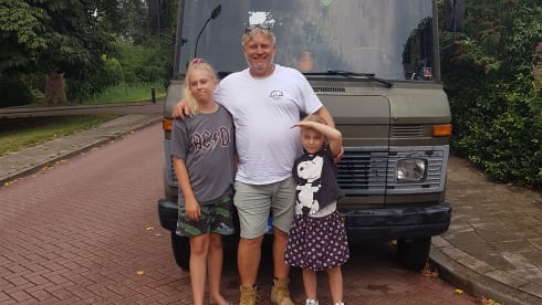 Groene Gast – Green Guest takes you on a unique adventure in a retro camper!
