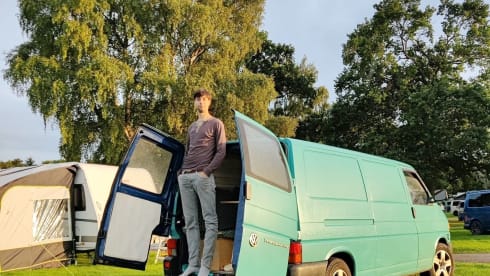 Enzo – Classic self converted VW T4 