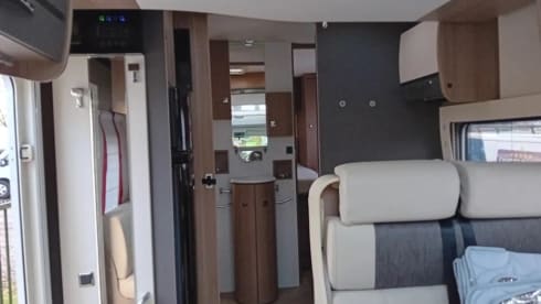 C08 – 4p Challenger, halbintegriert ab 2015