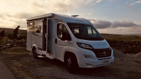 Joey – Luxury 2021 Two berth Motorhome