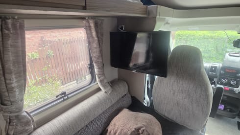 BROLA – 6 berth Fiat alcove from 2021